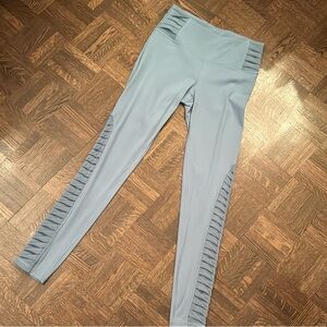 Victoria Secret Sport mesh knockout legging size XS